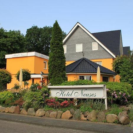Hotel Neuses Куксхафен Экстерьер фото