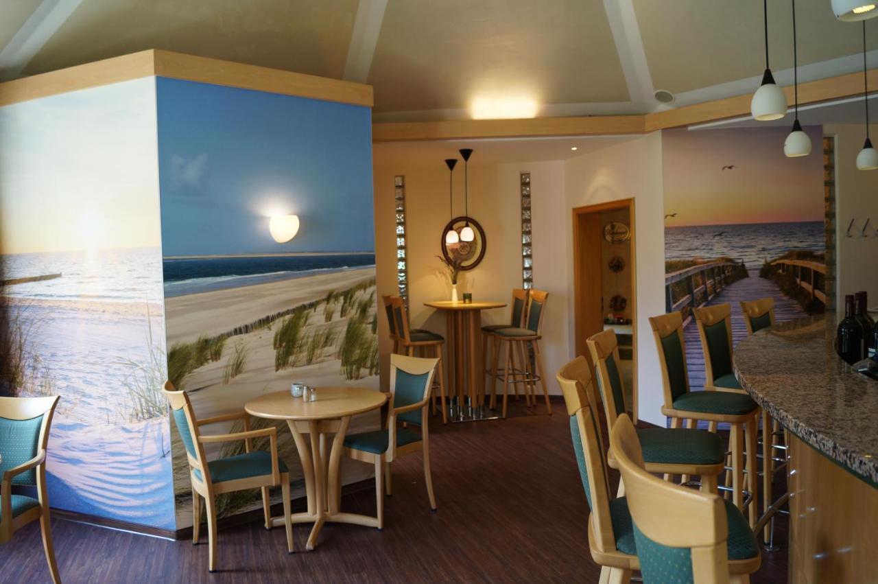 Hotel Neuses Куксхафен Экстерьер фото