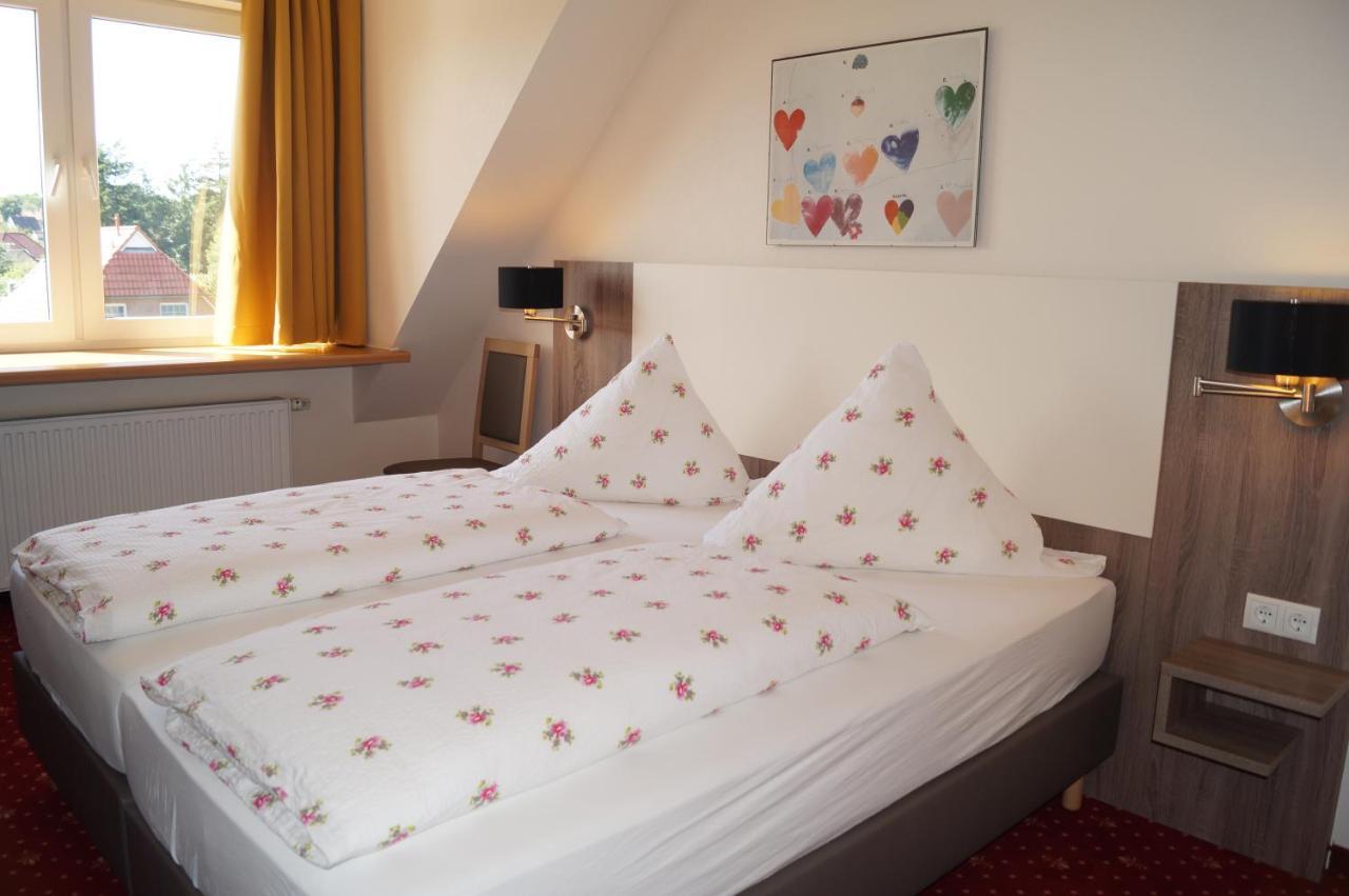 Hotel Neuses Куксхафен Экстерьер фото